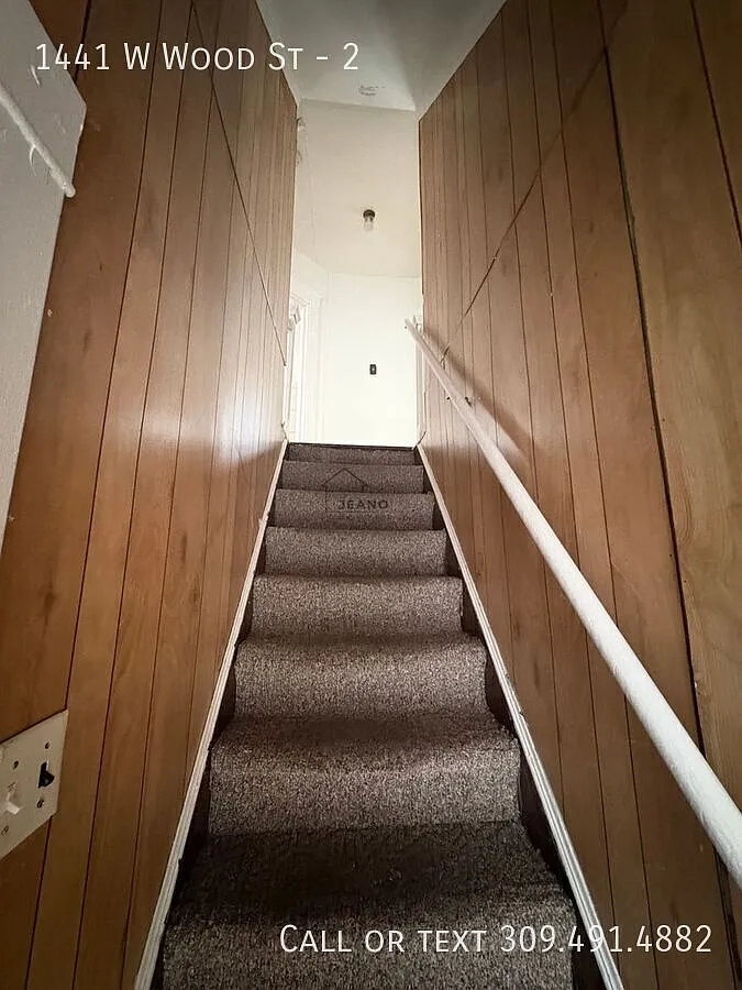 1441 W Wood unit 2 — Photo 3