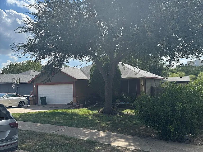 7007 Colony Loop Dr — Photo 2