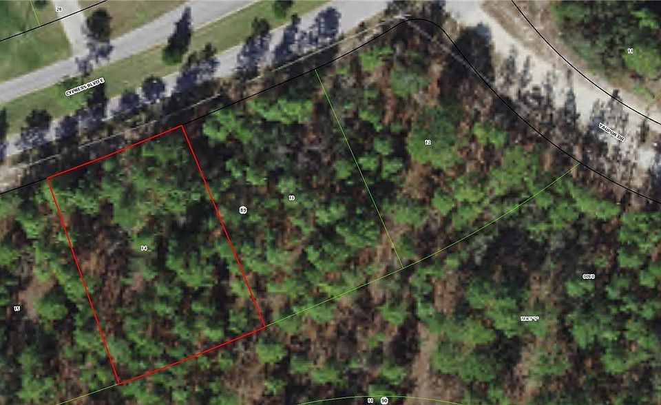 2nd image of 146 Cypress Blvd E