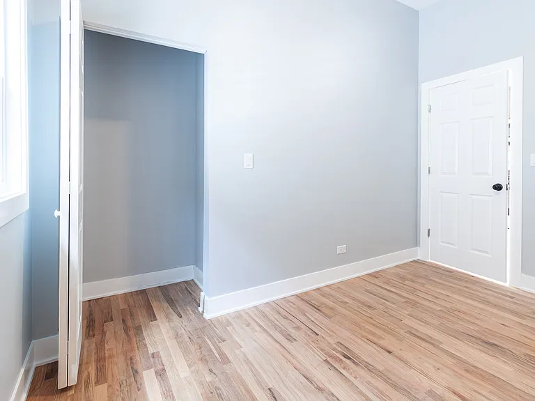 1742 N California Ave #2R — Photo 9