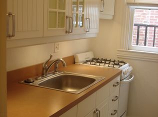 221 W Lanvale St APT 3R, Baltimore, MD 21217