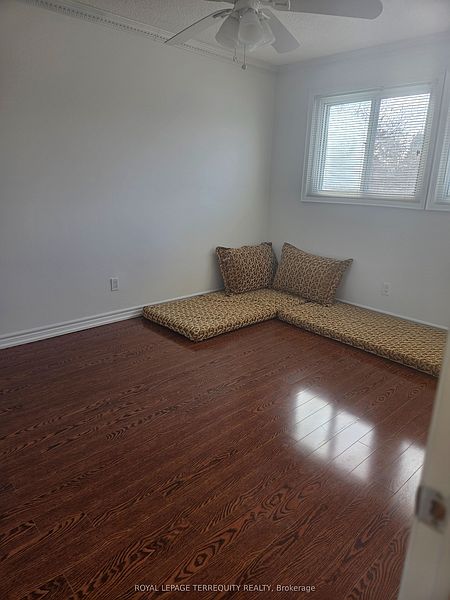 Ajax Townhouse for rent - 3 Bedrooms — photo 9