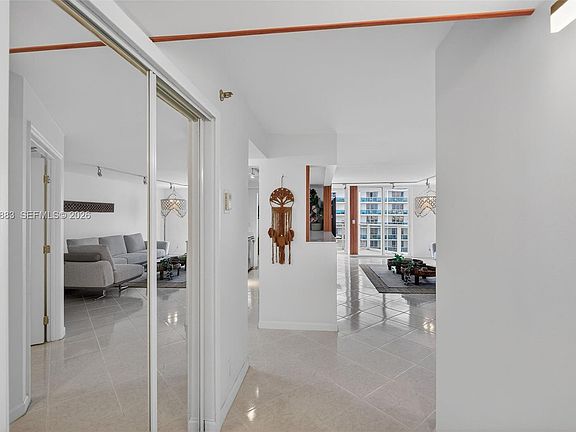 3rd image of 2401 Collins Ave APT 1406