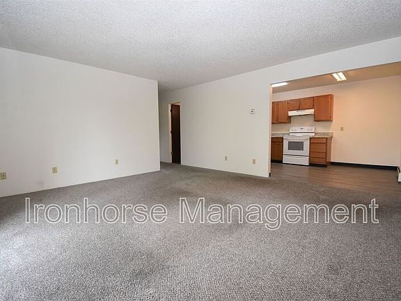 4th image of 805 W Villard St #10
