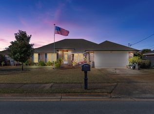 2121 Ortega St, Navarre, FL 32566