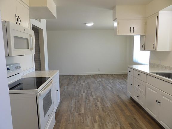 4th image of 3724 E Griffith Way