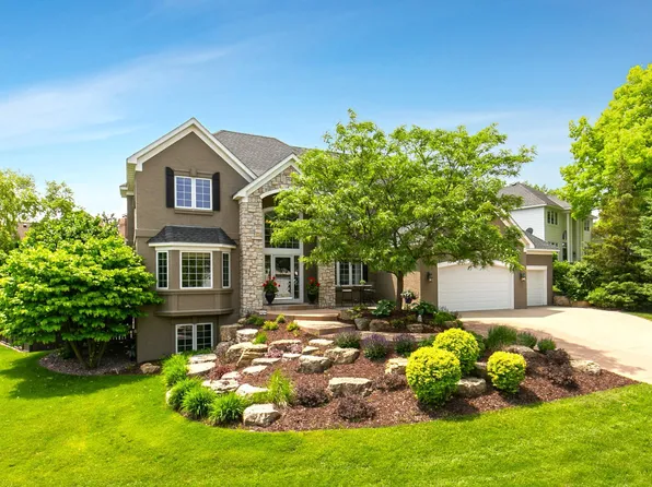 3574 Woodland Ct, Eagan, MN 55123