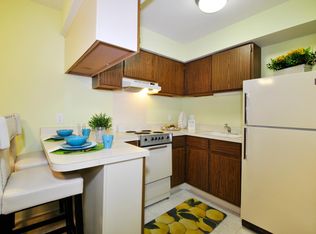 34601 Elmwood St #ECFA4E510, Westland, MI 48185