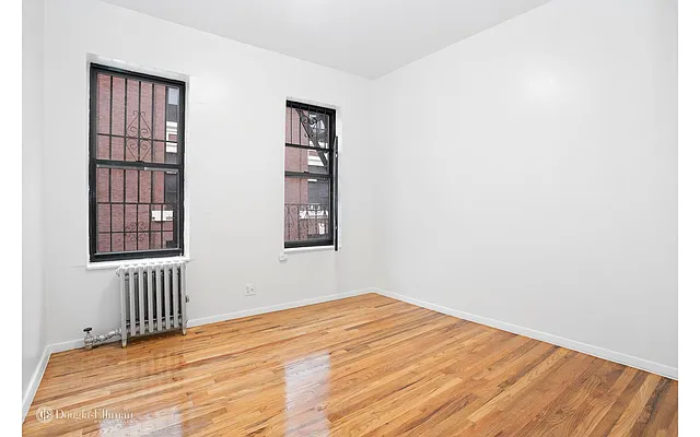 Rented by Douglas Elliman | media 7