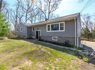 100 Blue Ridge Dr, Stamford, CT 06903