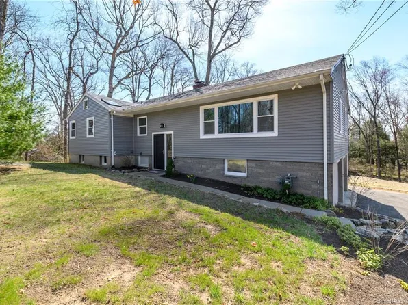 100 Blue Ridge Drive, Stamford, CT 06903