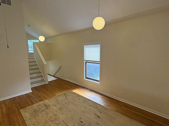 4th image of 712 W 17th St