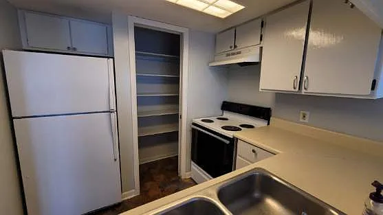 3402 Ocean Dr #33-1 — Photo 12