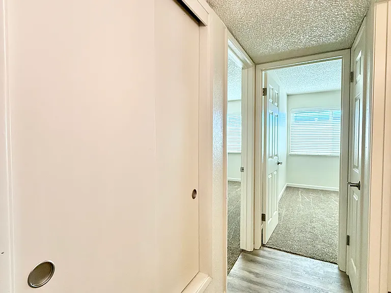 633 Stewart St #10 — Photo 5