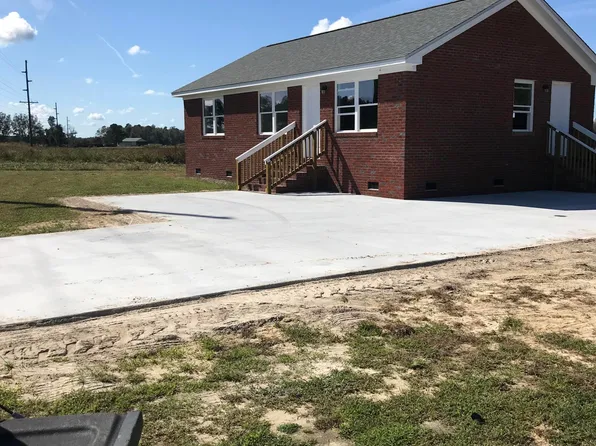(undisclosed Address), Whiteville, NC 28472