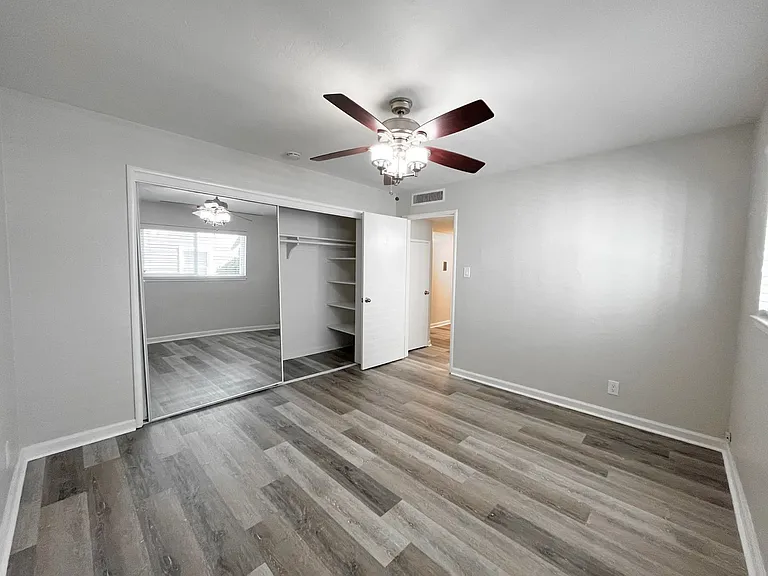 2222 P Street — Photo 6