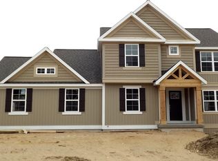 460 Highlander Dr NE, Rockford, MI 49341