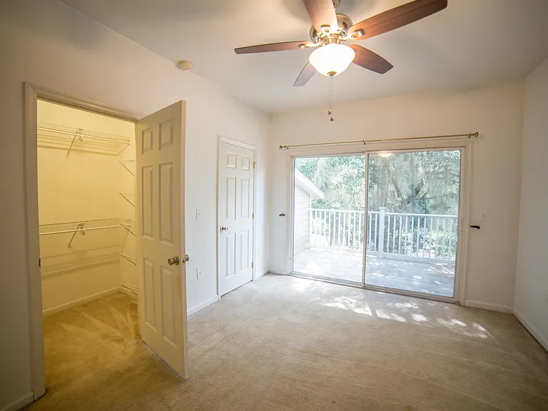 943 NW 21st Ave — Photo 3