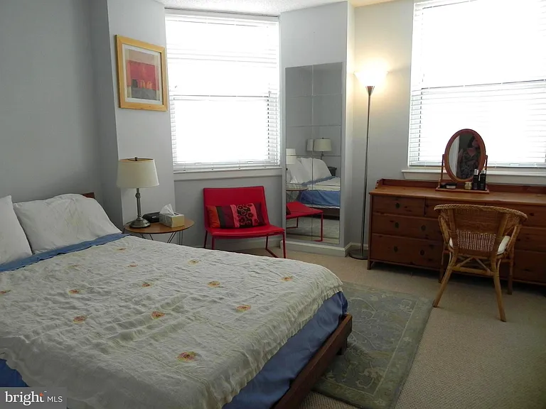880 N Pollard St #504 — Photo 24