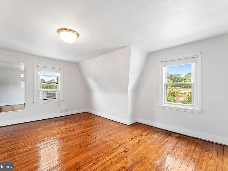 809 Ardmore Ave — Photo 25