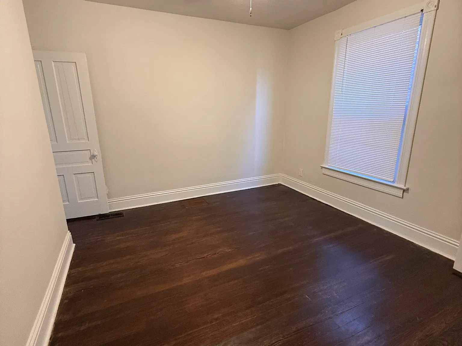 4 bed, 1104 sqft, $1,795 — Photo 2