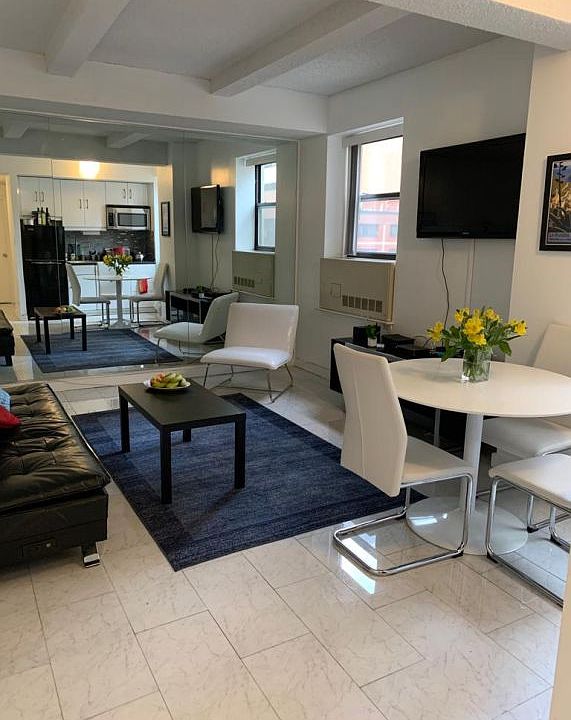 1st image of 150 W 51st St APT 1920