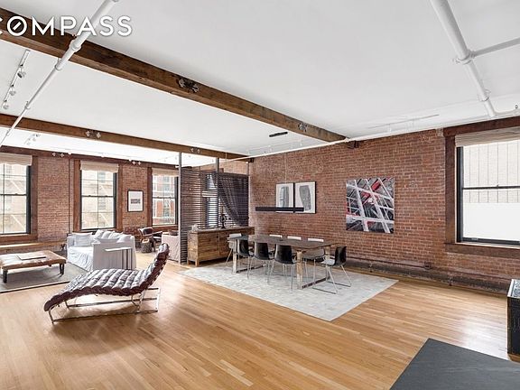 3rd image of 426 West Broadway