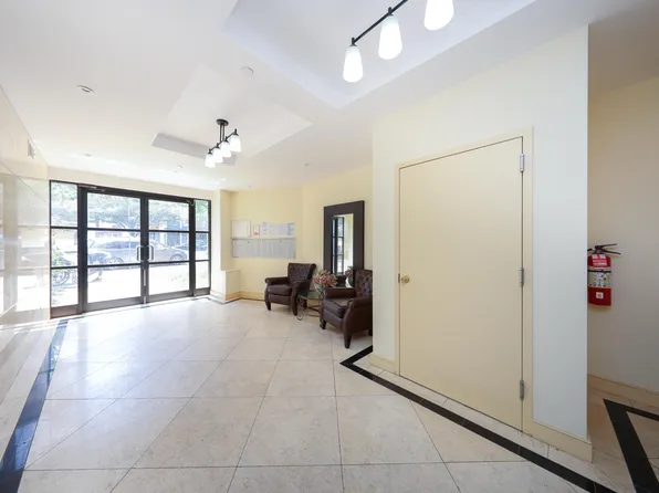 2113 Kings Highway 6A image 2 of 14