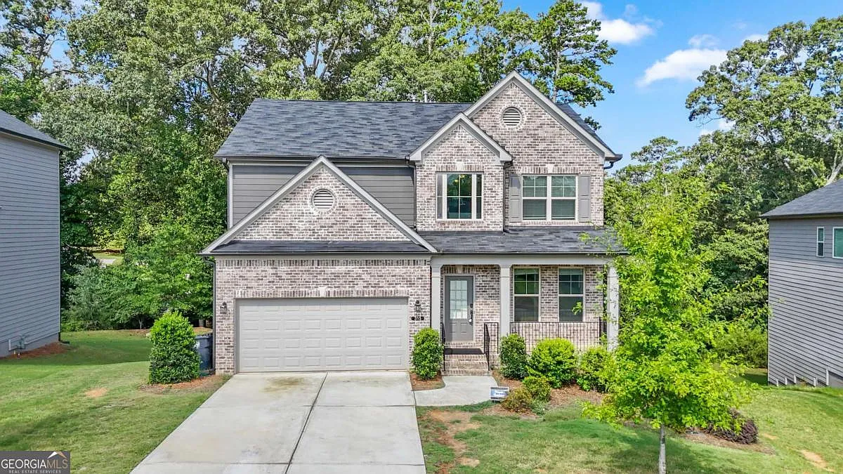 5 bed, 3.5 bath, 2994 sqft, $2,700 — Photo 1