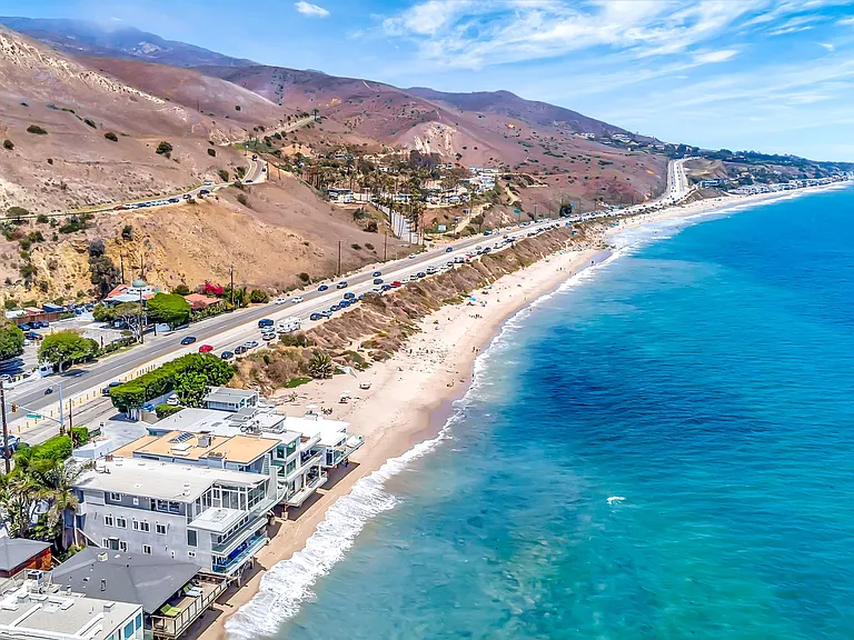 26060 Pacific Coast Hwy #0 — Photo 46