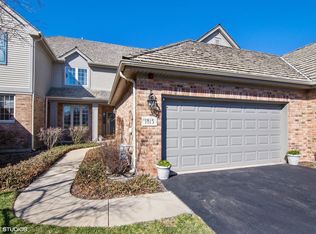 1815 Camden Dr, Glenview, IL 60025