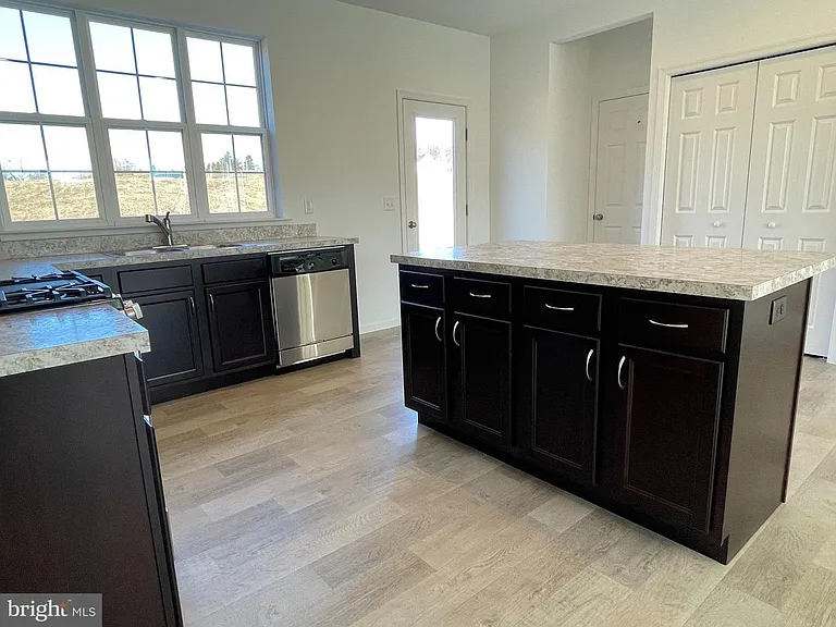 1870 Shady Ln #337 — Photo 57