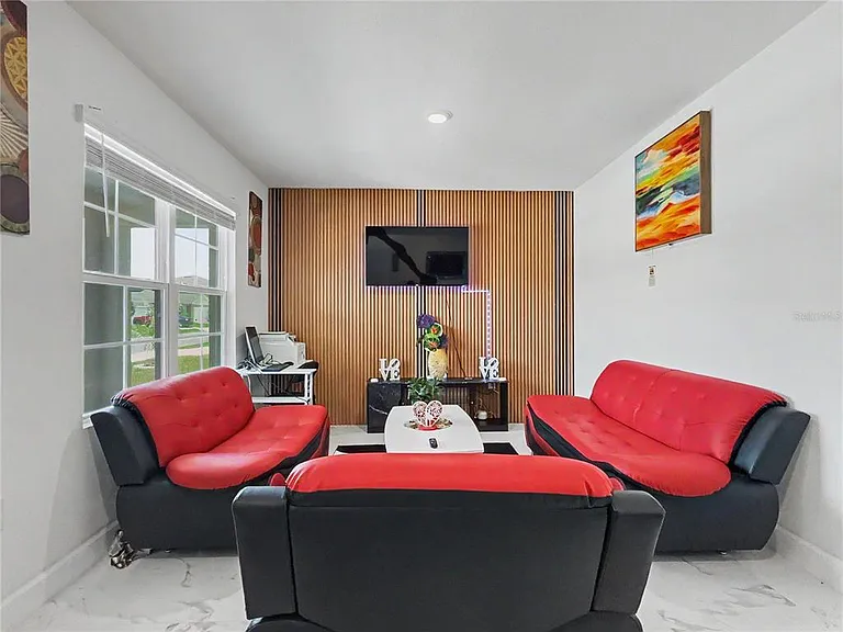 2085 Doe Run Dr — Photo 10