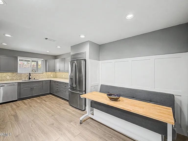 139 E Heather Ave — Photo 9