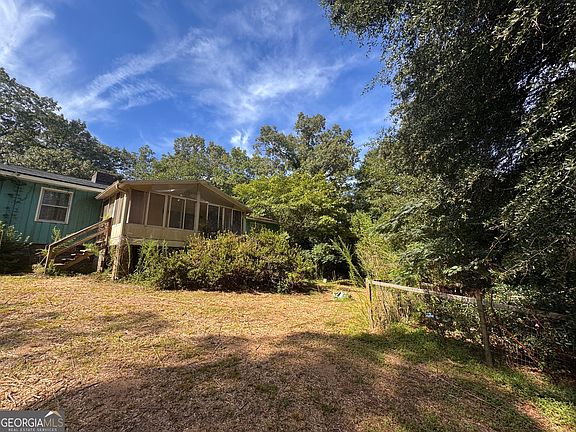 5th image of 110 Bayview Dr
