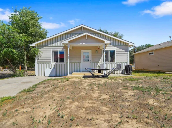 102 White Ave, Rangely, CO 81648