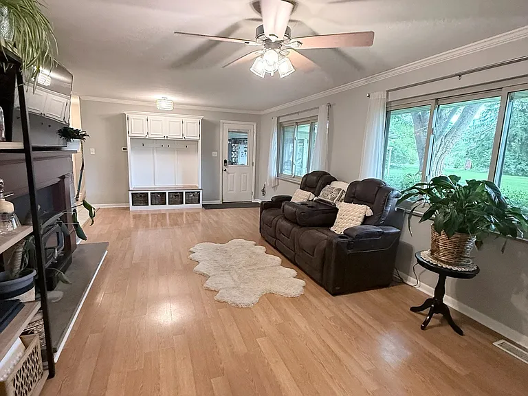 8917 Slagle Rd — Photo 30