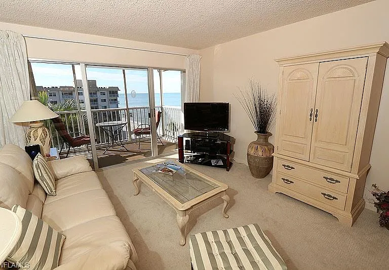 3443 Gulf Shore Blvd N #804 — Photo 4
