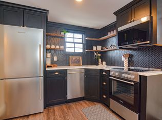 319 Main St APT 9, East Greenwich, RI 02818