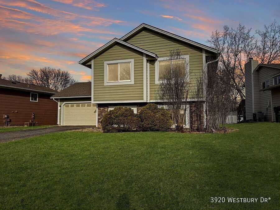 1st image of 3920 Westbury Dr