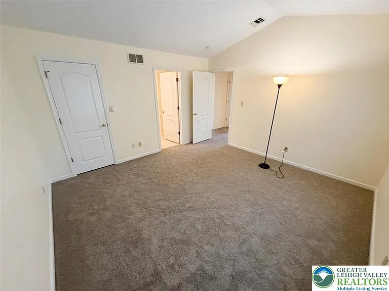168 Lindfield Cir — Photo 12