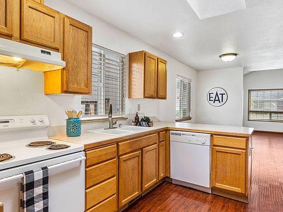 4th image of 20314 13th Avenue Ct E