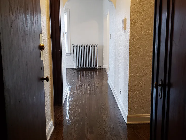 3227 W Lincoln Ave — Photo 18