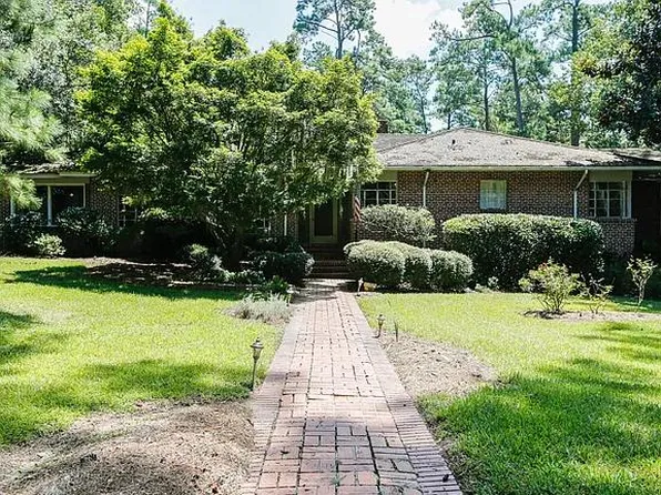 1441 Country Club Dr, Tallahassee, FL 32301