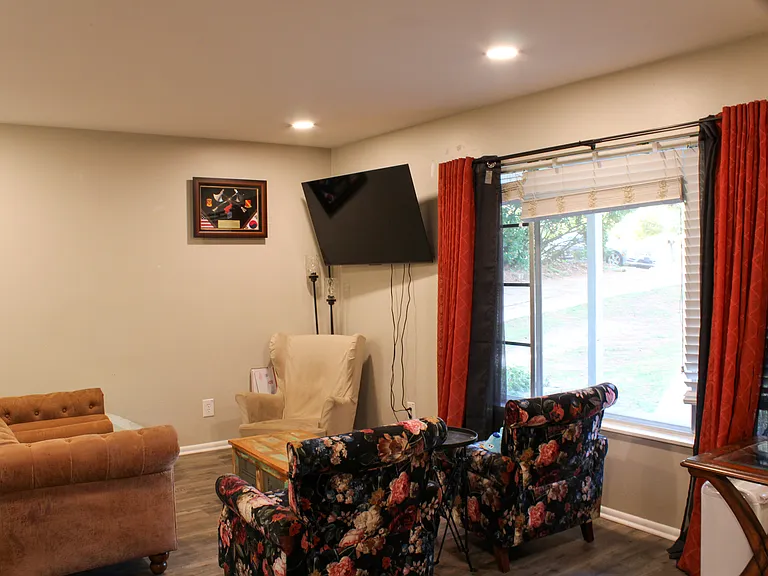 1806 Glenwick Dr — Photo 16