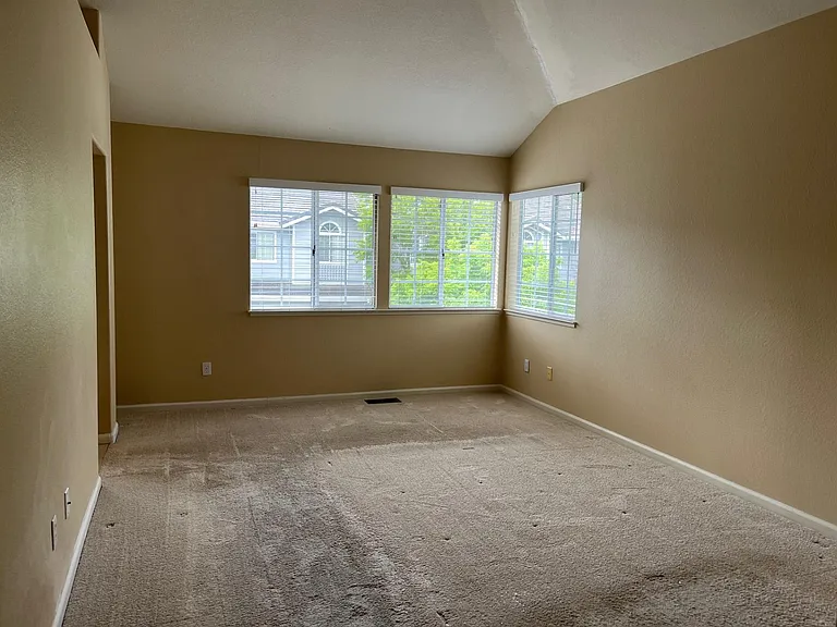68 Heather Garden Ln — Photo 7