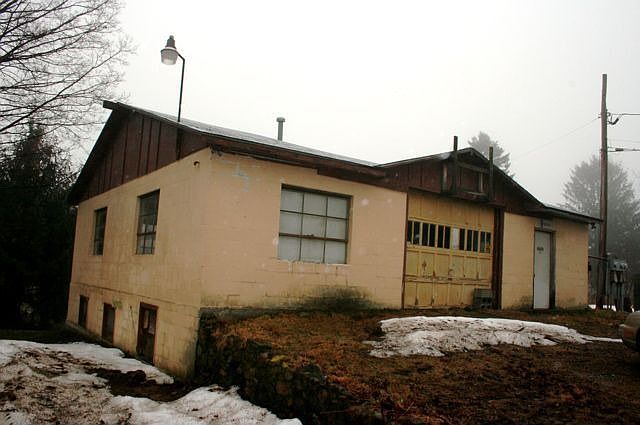Garage with possible rental