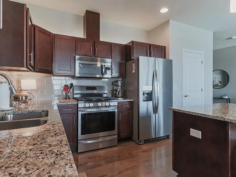 8567 N James Dr — Photo 3