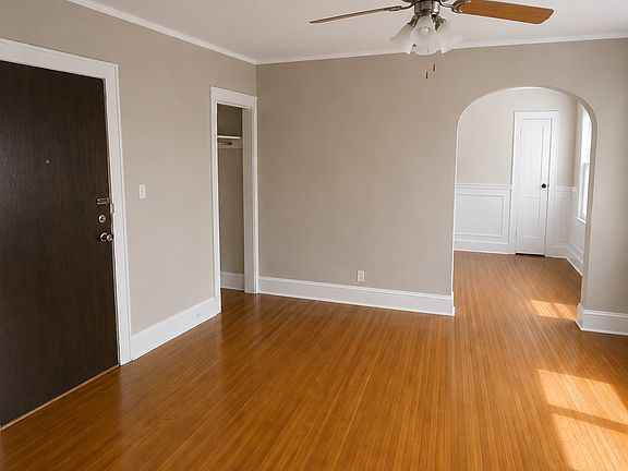 4th image of 372 Cleveland Ave N #668he139c