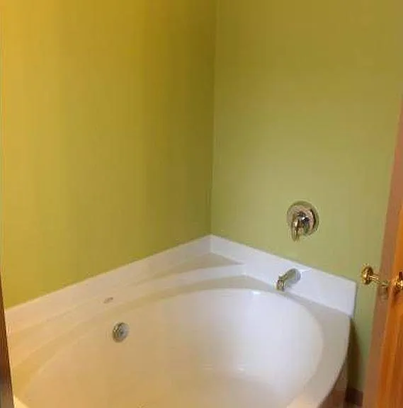 8575 Fernbrook Dr — Photo 2